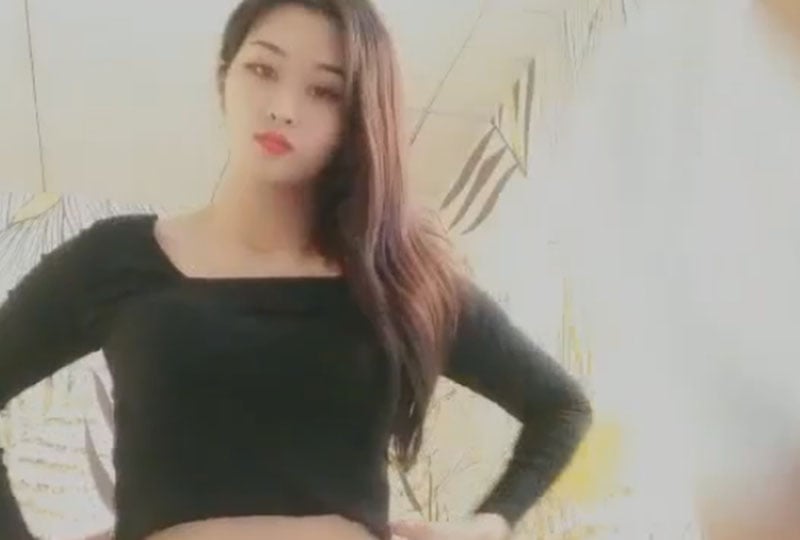 酒店偷拍与长腿美女做爱!海报剧照
