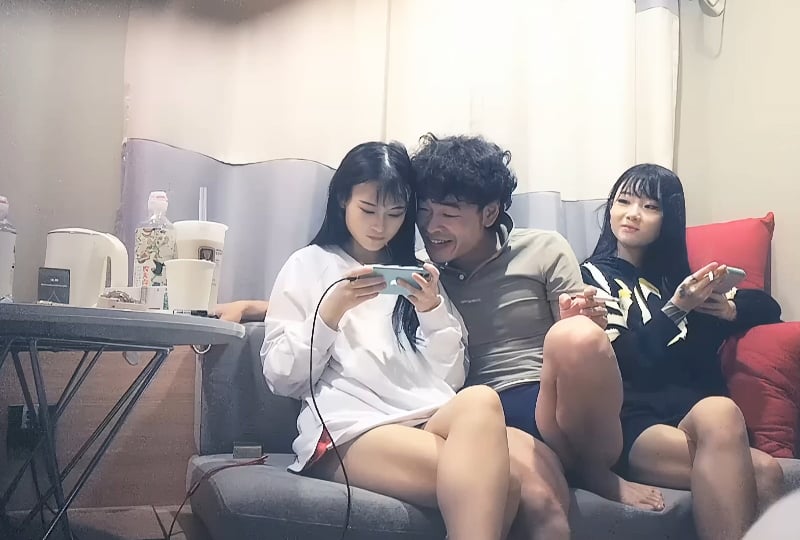 高颜值姐妹花双飞啪啪 相当精采!海报剧照