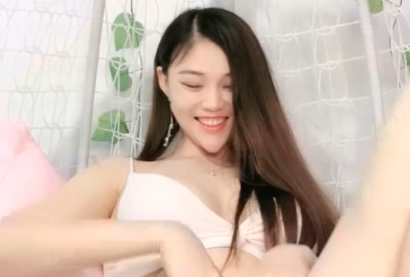 车模和炮友无套激情抽插!海报剧照