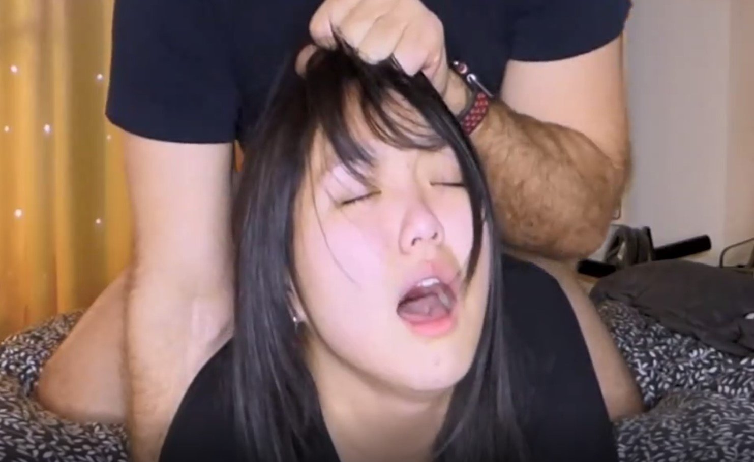 被后入的敏感女孩!海报剧照