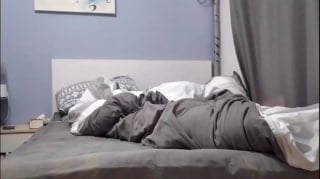 强推还假装处女海报剧照