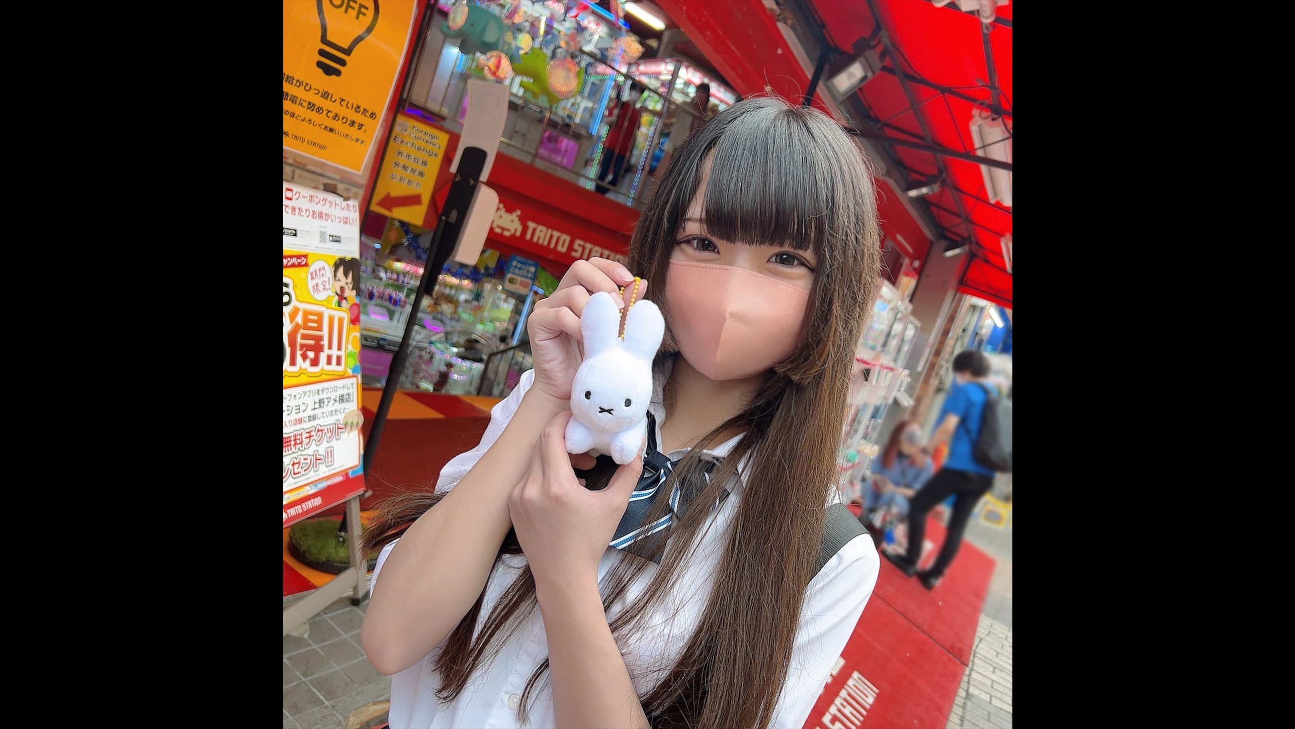 第一次摄影！用偶像的脸稚气的可爱的女子〇生！！因喜悦而扭曲脸用可爱的声音喘息一边乱制服一边未〇年的性器生中出！！海报剧照