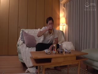 侄女被绑一天又一天被迫射精，真的很困扰海报剧照