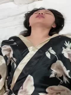 露脸才是王道！多毛国人妹子留学生反差骚女2海报剧照