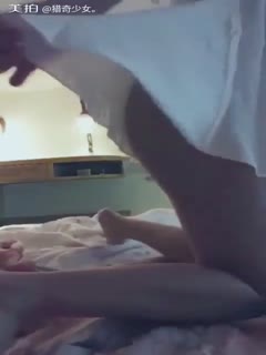 微博新人福利姬@蛋黄姬 VIP视图之仙女裙 无修正原版海报剧照