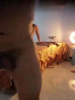 【偷拍】老哥大保健苗条少妇TP啪啪按摩了几下口交上位骑乘按摩床上大力猛操非常诱人_122746110海报剧照