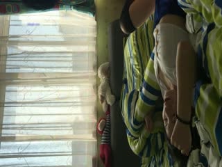 我害羞校花级小美女穿着空姐制服黑丝和排骨男友在房间啪啪妹子咋会看上这男的一点都不帅海报剧照
