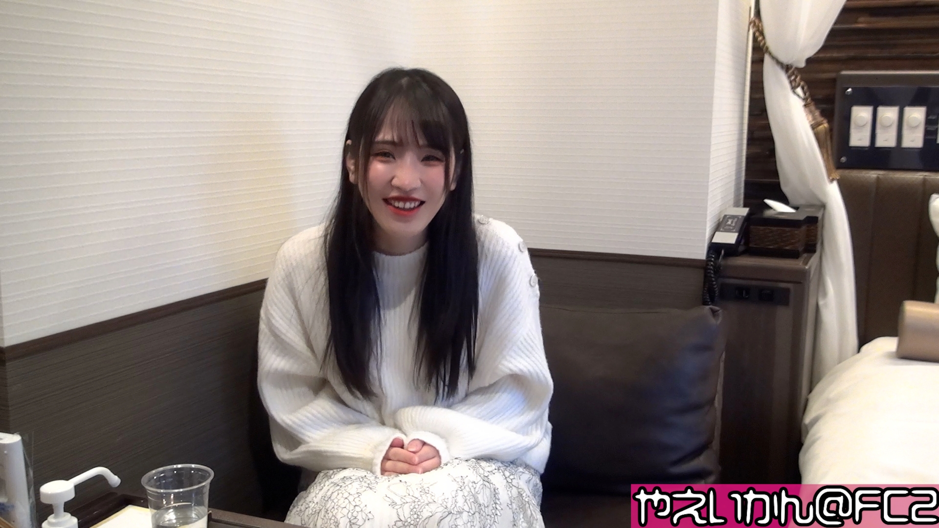 07【东京都〇马区】Twi〇〇er中居住的20多岁的不雅女子himari，我说服了她，并拍摄了她的写真。海报剧照
