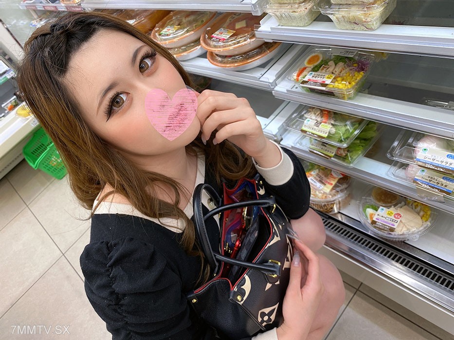 12#9为止限定2980→1980【惩罚】对热情的辣妹系美乳酒吧小姐的美男子无责任中出。-cd1海报剧照